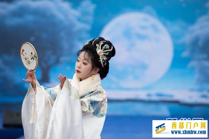 2023成都冬季冰雪温泉旅游季在大邑启幕(图3) 2023成都冬季冰雪温泉旅游季在大邑启幕(图3)