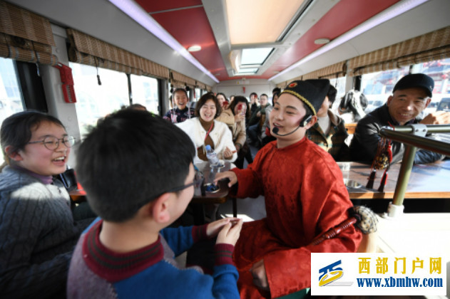 西安:在多元游玩方式中感知更浓年味(图3) 西安:在多元游玩方式中感知更浓年味(图3)