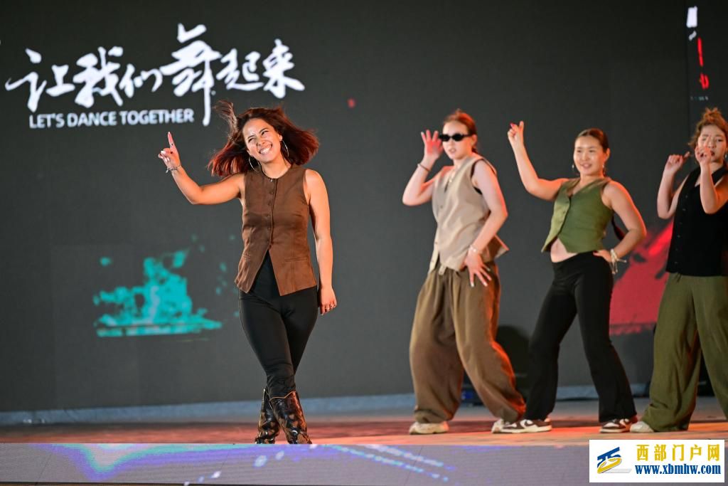 新疆“丝绸之路”街舞展演燃动油城(图11)