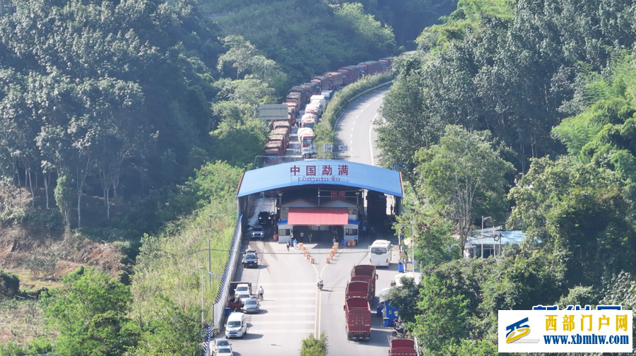 中老2025至2026年度榨季甘蔗跨境运输开启(图2)