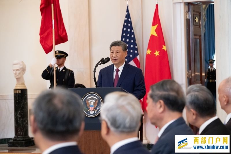 习近平出席美国总统特朗普在白宫举行的欢迎仪式(图6)
