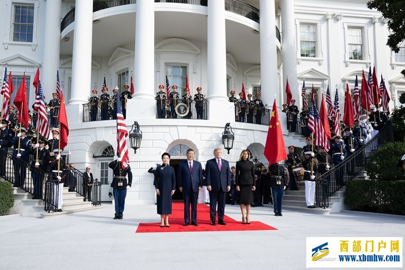 习近平出席美国总统特朗普在白宫举行的欢迎仪式